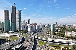 An interchange of Krasnopresnensky Prospekt and the North-Western Chord (passes through a tunnel).