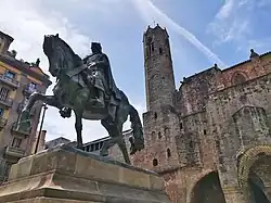 Statue of a count on a horse