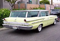 1960 Pontiac Bonneville Safari (with aftermarket wheels)