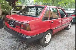Sprinter 1.5 SE sedan (A185, pre-facelift) Note: the boot garnish is from the facelifted model.