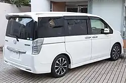 Honda Stepwgn Spada (facelift)