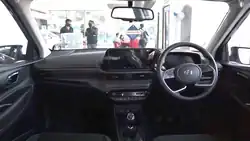 Pre-facelift i20 Asta (BI3; interior)