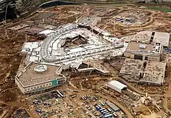 Aerial view of the construction work at Bluewater, Dartford, 16 April 1998