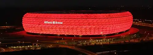 Allianz Arena illuminated red