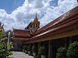 Wat Tri Thotsathep Worawihan, a prominent local temple