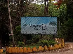 Bienvenidos al Crash Boat sign