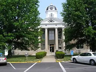Bracken County Courthouse in Brooksville