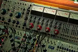 Buchla 200 (1970–1985)
