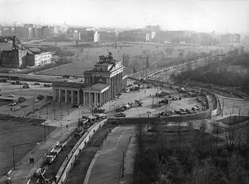 Aerial view of the Berlin Wall near the gate, summer/autumn 1961