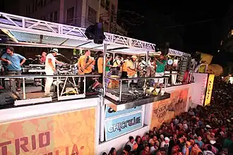 Chiclete com banana, Salvador Bahia, in Carnaval 2012.