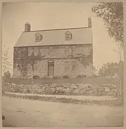 Peter Tufts House (fka Craddock House), ca. 1895–1905. Archive of Photographic Documentation of Early Massachusetts Architecture, Boston Public Library.