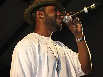 Dwele in 2006