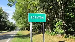 Edenton community sign