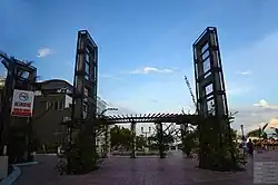 Trellises along the esplanade