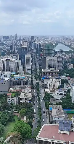 Gulshan Avenue Road from Gulshan 1