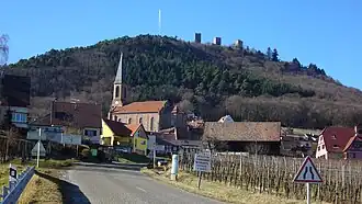 The road into Husseren-les-Châteaux