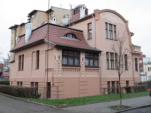 General view from the street