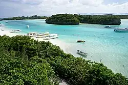 Image 43Kabira Bay on Ishigaki Island, Okinawa Prefecture in March (from Geography of Japan)