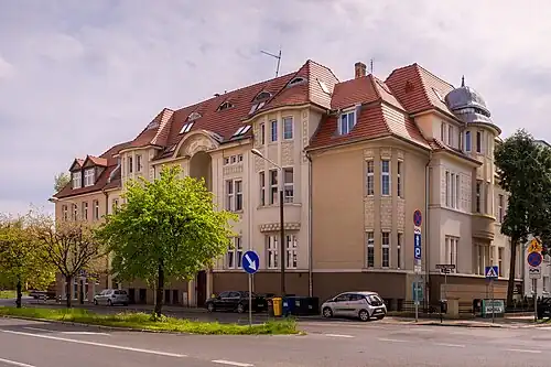 View of the frontage from Mickiewicz Alley