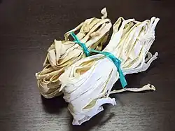 Kanpyō (raw), dried shavings of "Lagenaria siceraria" var. "hispida