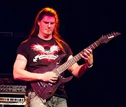 Thörsen performing live