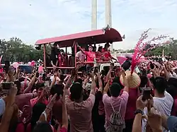 Leni Robredo and Francis Pangilinan campaigning at the Quezon Memorial Circle