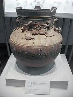 Long-necked jar with figurines, Silla of Three Kingdom period