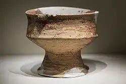 Pottery Dou (), a food or ritual vessel from the pre-Qin period, unearthed in Qiaotou Township, Fubin Town, Raoping County in 1974