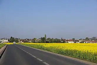 Noiseau seen from the road to La Queue-en-Brie