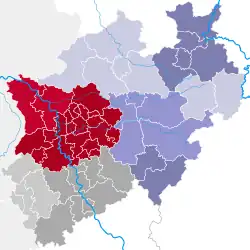 A map showing the German state of North Rhine-Westphalia, all areas the VRR is commissioned for public transport colored red