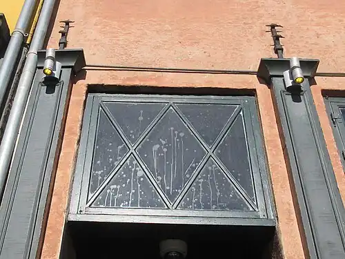 The transom window above the main entrance
