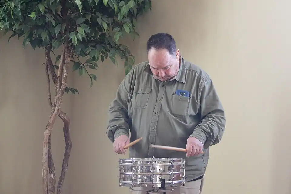 Oliveros_Mem0036_(47053501171)