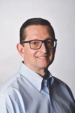 Headshot of Oscar Ortiz