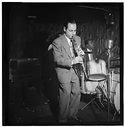 Peanuts Hucko, Famous Door, New York