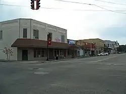 A photograph of a street in Perry, Florida's downtown.