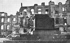 Destruction in 1945 (in foreground, the base of the Copernicus monument)