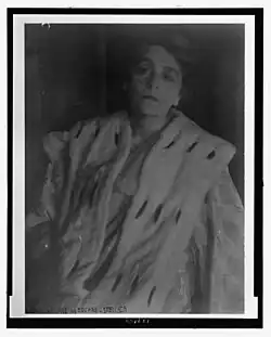Portrait of Eleanora Duse, 1903, the unaltered photograph