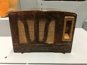 RCA Model RC-350-A (1938) radio, made of Catalin and Bakelite