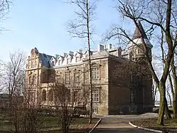 Dobiecki Manor in Łopuszno, Ostoja coat of arms