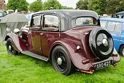 with flush fitting sliding roof