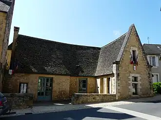 The town hall in Saint-Geniès