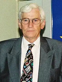 Seamus Mallon, 1998 (cropped).jpg