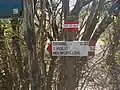 Mount Camiolo di Cima, signs at the Bocca alla Croce