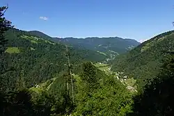 View of Srednja Kanomlja from the east