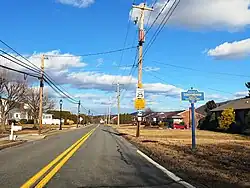 Sugarloaf Avenue eastbound entering the borough and the borough's Keystone Marker
