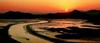 A view of the bay at dusk (2008)