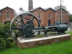 Tangye single-cylinder horizontal steam engine from 1890, at Broomy Hill Waterworks Museum.