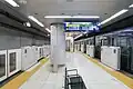 Fukutoshin Line platforms 3 and 4