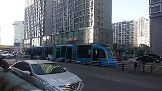 100% low-floor tram