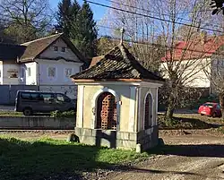 Wayside cross in Satulung